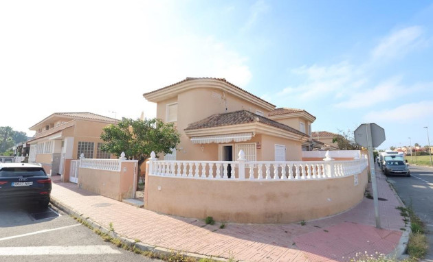 Villa - Revente - Torrevieja - Los Balcones - Los Altos del Edén