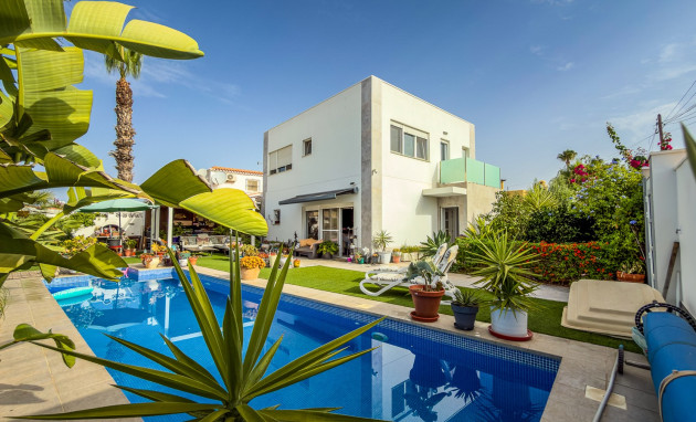 Villa - Revente - Torrevieja - Torreta - Florida