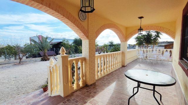 Property Image 4 Property Image 4