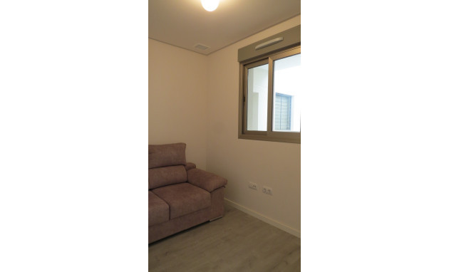 Reventa - Apartamento - Sin dormitorio - Orihuela Costa - Villamartín