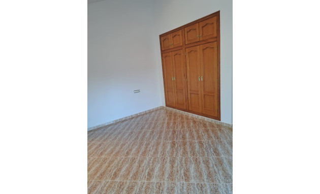 Resale - House - Orihuela