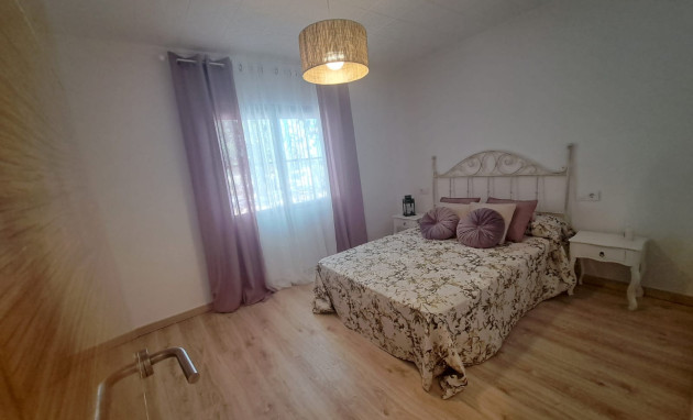 Resale - House - Orihuela