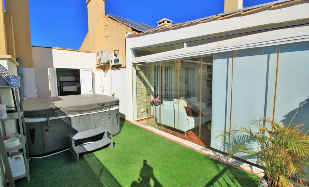 Resale - Townhouse - Villamartín