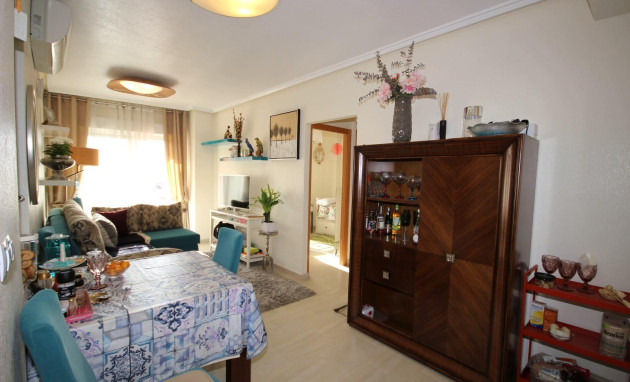 Resale - Apartment - Torrevieja - Playa del cura