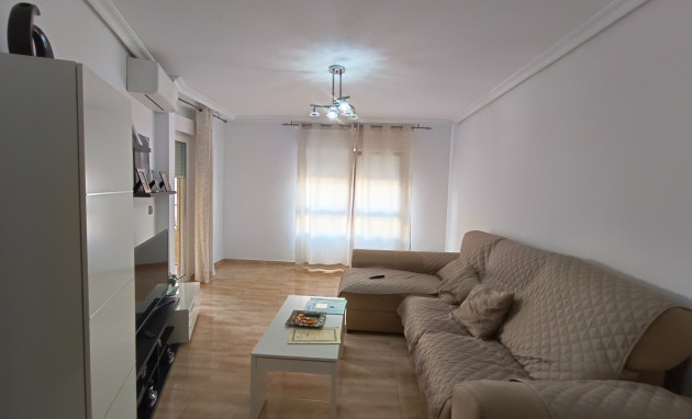 Resale - Apartment - Aguilas - Center