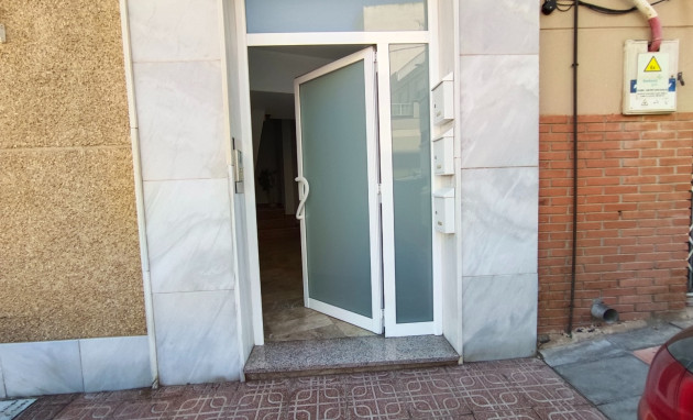 Resale - Apartment - Aguilas - Center