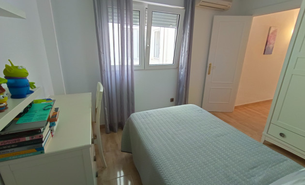 Resale - Apartment - Aguilas - Center