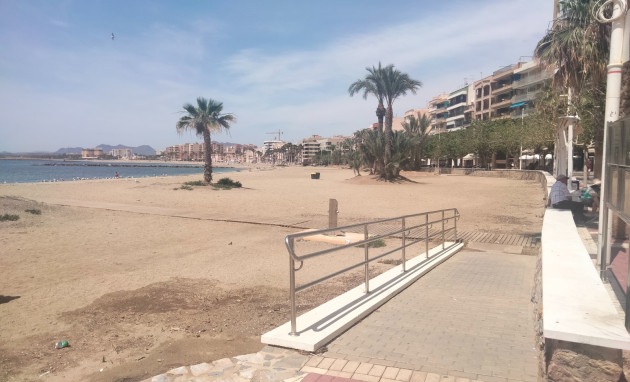 Revente - Apartment - Aguilas - Center