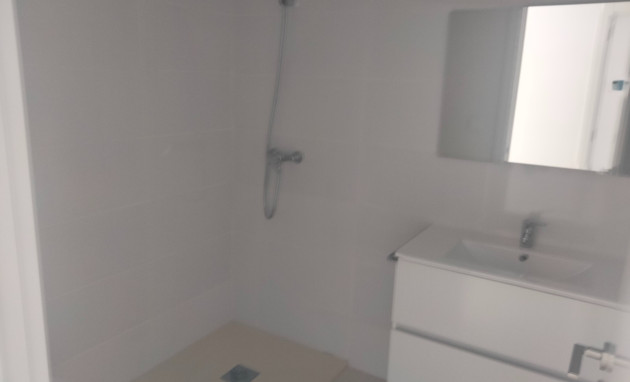 Revente - Apartment - Aguilas - Center