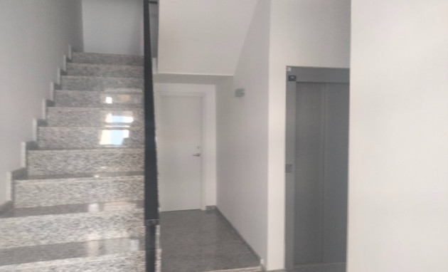 Revente - Apartment - Aguilas - Center