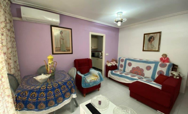 Resale - Apartment - Torrevieja - Estacion de autobuses