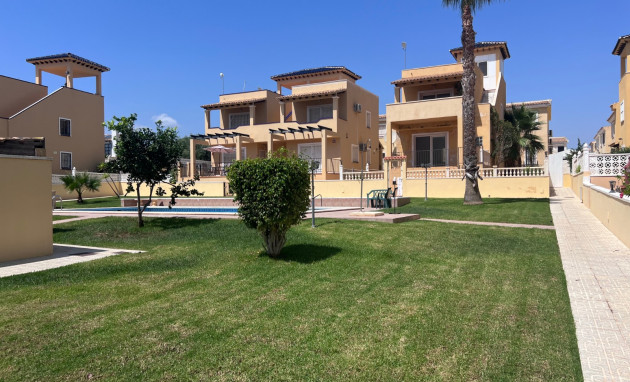 Resale - Detached house - Orihuela - Villamartin