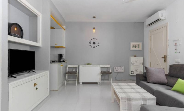 Resale - Terraced house - Torrevieja - Los altos