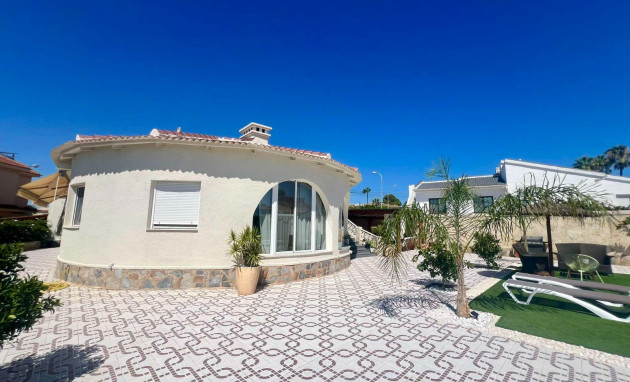 Resale - Detached House / Villa - Ciudad Quesada