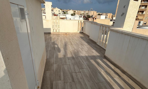 Revente - Bungalow - Rez-de-chaussée - Torrevieja - Torreblanca