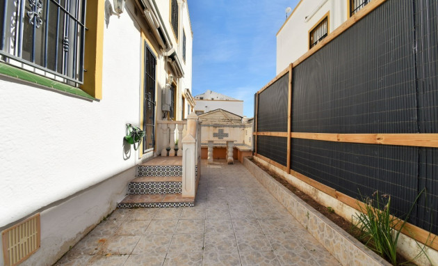 Resale - House - Quad - Orihuela Costa - La Florida