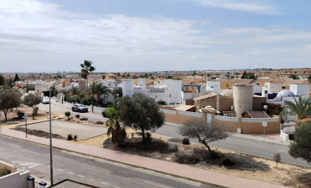 Resale - House - Quad - Orihuela Costa - La Florida