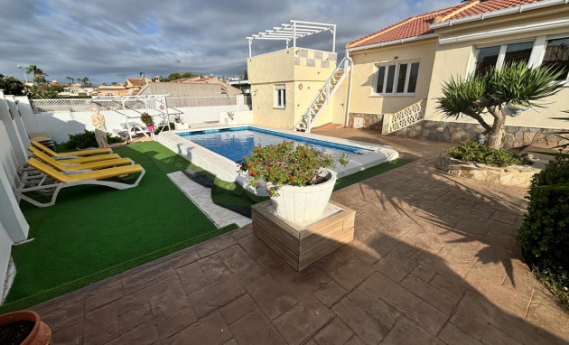 Reventa - Detached House / Villa - Ciudad Quesada