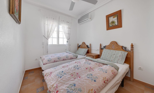 Resale - Villa - Orihuela Costa - Los Dolses