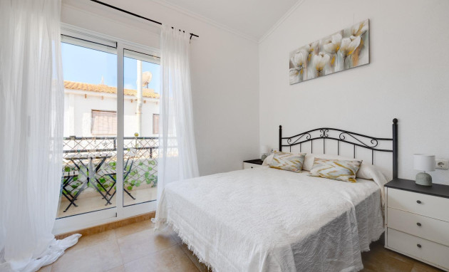 Reventa - Bungalow - Planta Baja - Torrevieja - Los Frutales