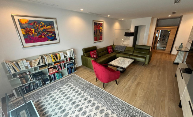 Resale - Villa Detached - Ciudad Quesada