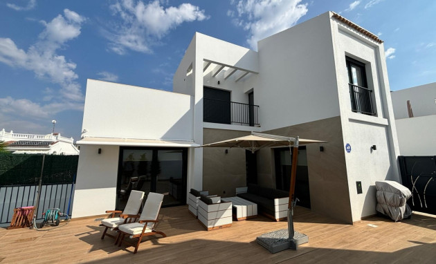 Resale - Villa Detached - Ciudad Quesada