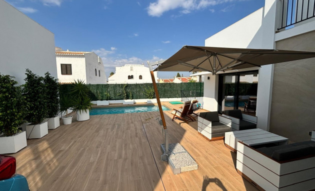 Resale - Villa Detached - Ciudad Quesada