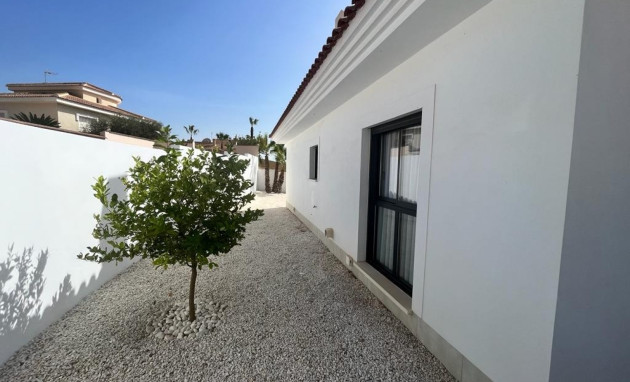 Herverkoop - Detached House / Villa - Ciudad Quesada