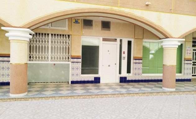 Revente - Bungalow - Rez-de-chaussée - Torrevieja - La Mata