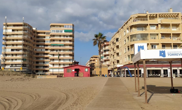 Reventa - Apartment - Torrevieja - La Mata pueblo