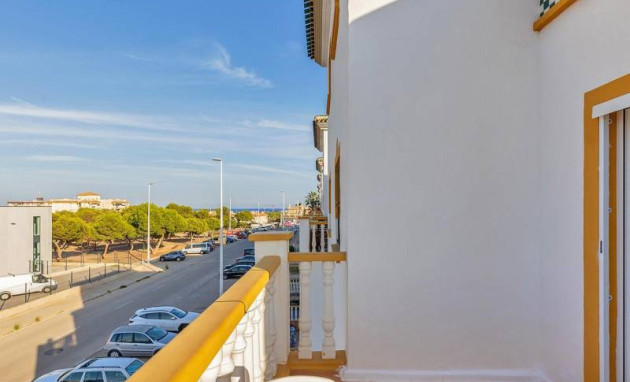 Resale - Apartment - Orihuela Costa - La Zenia