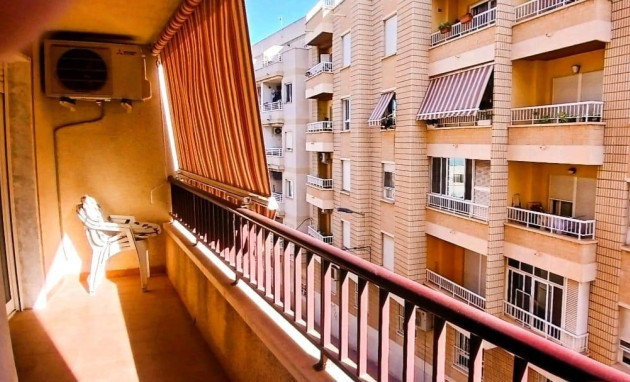 Resale - Apartment - Torrevieja - Centro