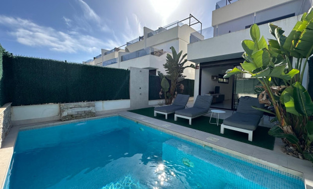 Resale - Villa - LOS ALCÁZARES - Serena Golf