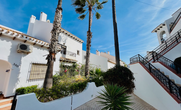 Resale - Terraced house - Orihuela Costa - Villamartín