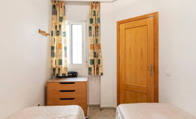 Revente - Apartment - Torrevieja - La Mata pueblo