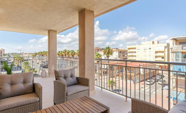 Herverkoop - Flat - Torrevieja - Playa de los Naufragos