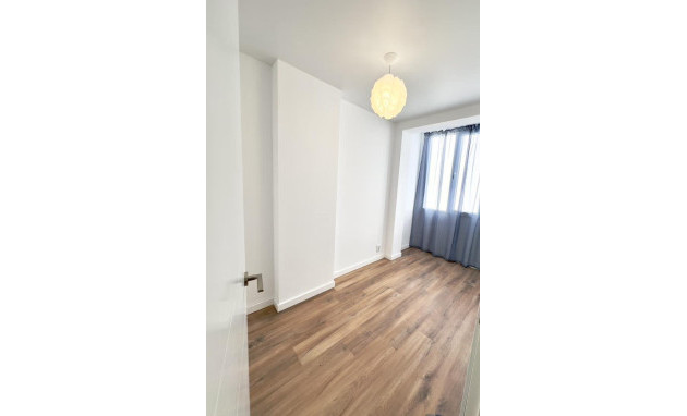 Herverkoop - Apartment - Alicante - Los angeles