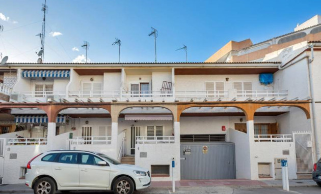 Herverkoop - Terraced house - Torrevieja - Acequion