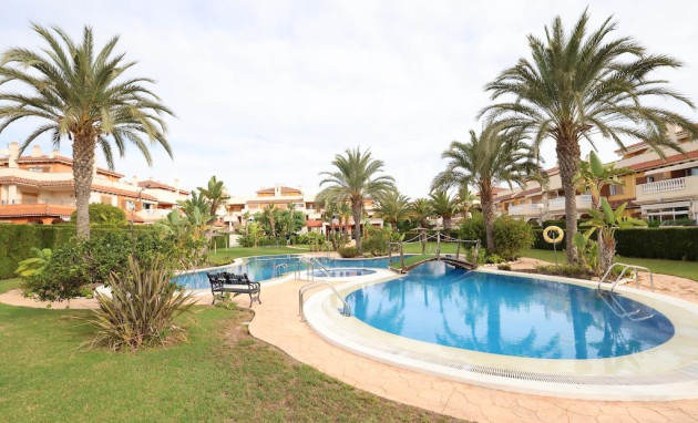 Herverkoop - Terraced house - Orihuela Costa - Punta Prima