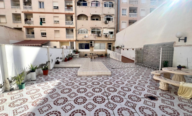 Herverkoop - Apartment - Torrevieja - Playa de los locos