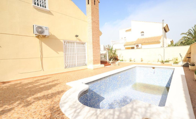 Herverkoop - Villa - Orihuela Costa - Playa Flamenca