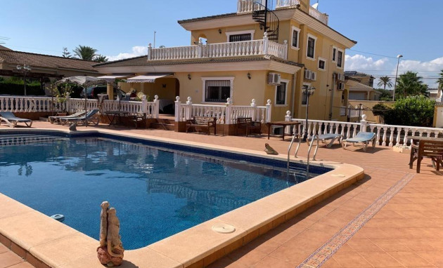 Revente - Villa - Torrevieja - Los altos