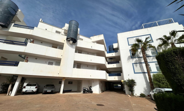 Herverkoop - Apartment - Orihuela Costa - Punta Prima