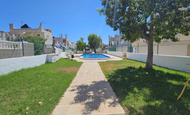 Herverkoop - Terraced house - Torrevieja - Doña ines