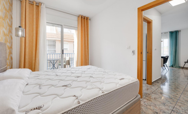 Herverkoop - Apartment - Torrevieja - Acequion