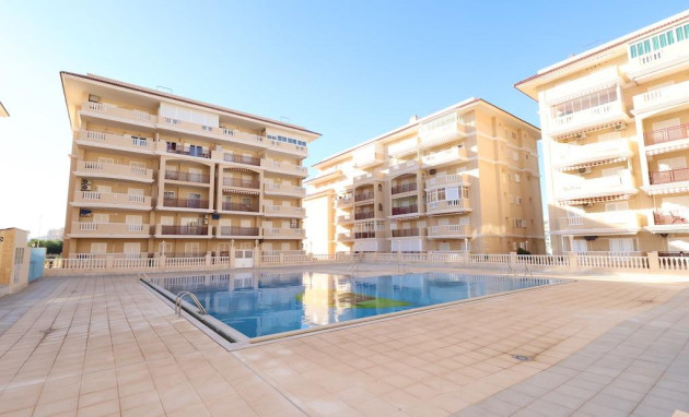 Herverkoop - Apartment - Torrevieja - La Mata