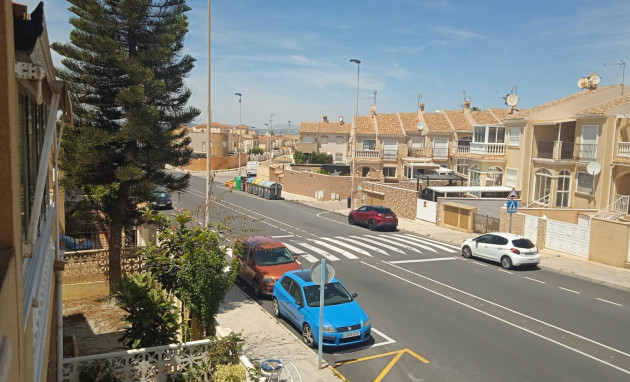 Herverkoop - Bungalow - Gelijkvloers - Torrevieja - Calas blanca