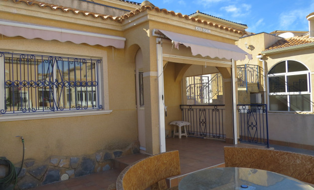 Resale - Semi detached Villa - Orihuela Costa - Los Altos