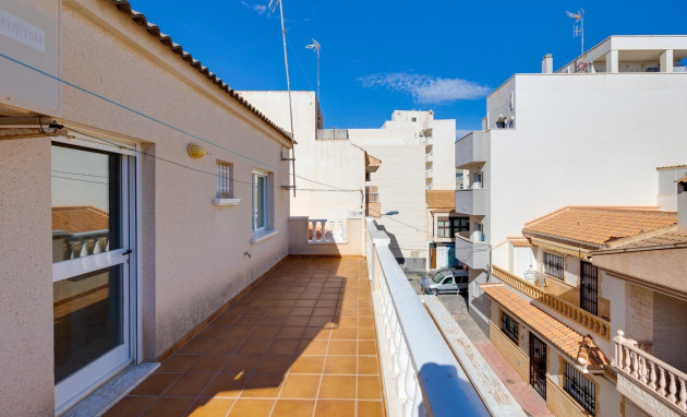 Herverkoop - Terraced house - Torrevieja - Estacion de autobuses