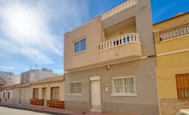 Herverkoop - Terraced house - Torrevieja - Estacion de autobuses